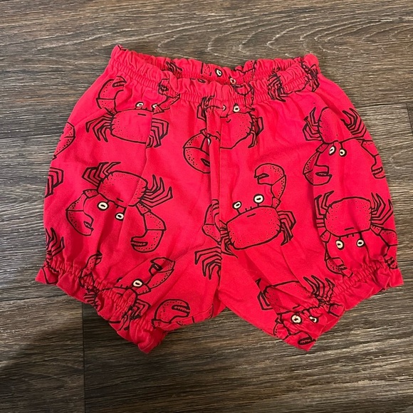 Hanna Andersson Other - Hanna Andersson Red Crab Print Shorts